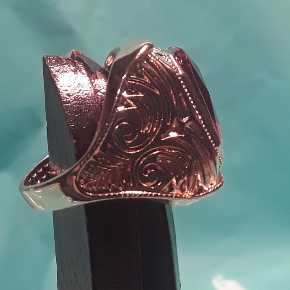Unisex Ruby Ring..Sz 9...Fashion Jewelry - Picture 4 of 4